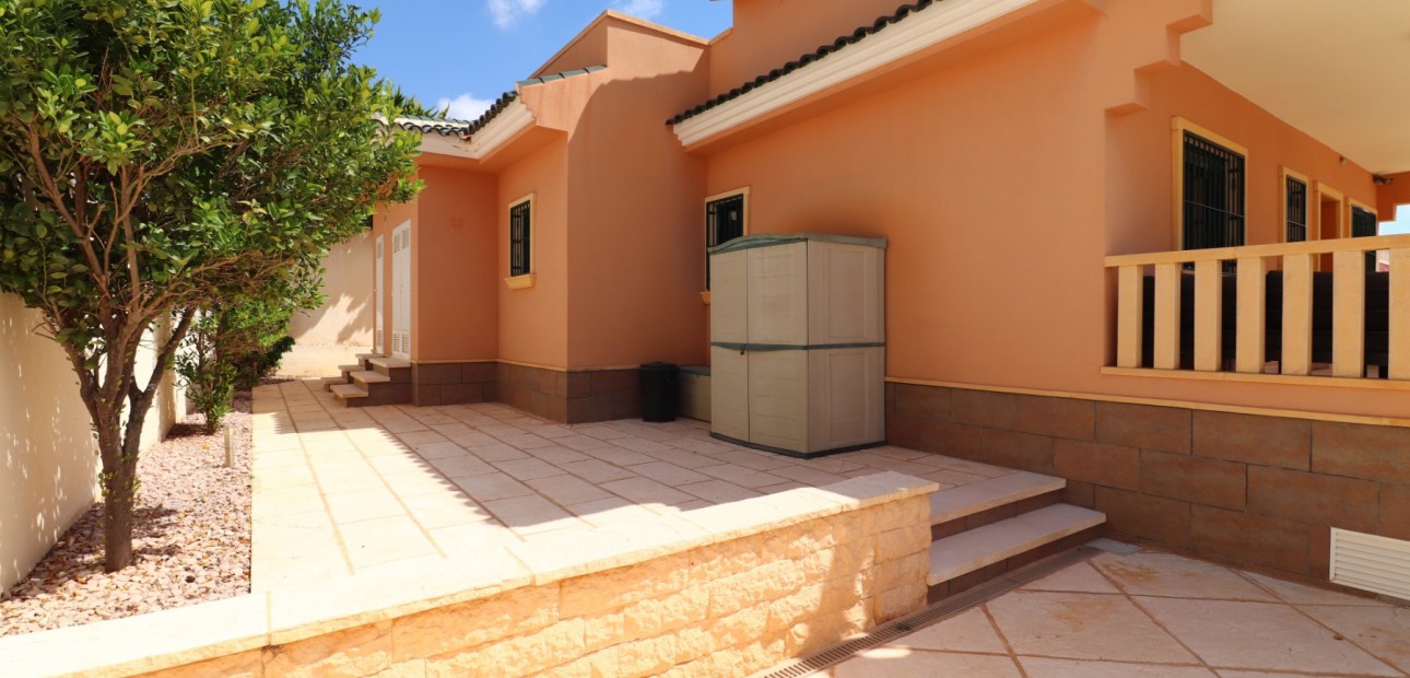 Venta - Detached Villa -
Ciudad Quesada - La Fiesta