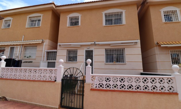 Venta - Adosado -
Benijofar - Monte Azul