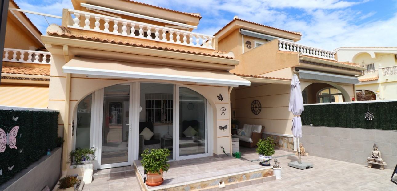 Venta - Adosado -
Benijofar - Monte Azul