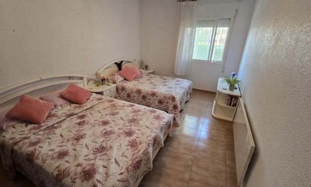 Venta - Villa -
Torrevieja - La Siesta - El Salado - Torreta