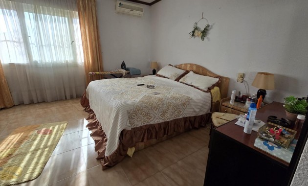 Venta - Villa -
Torrevieja - La Siesta - El Salado - Torreta