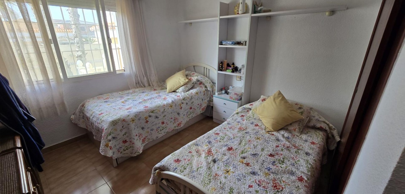 Venta - Villa -
Torrevieja - La Siesta - El Salado - Torreta