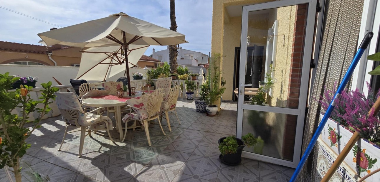 Venta - Villa -
Torrevieja - La Siesta - El Salado - Torreta