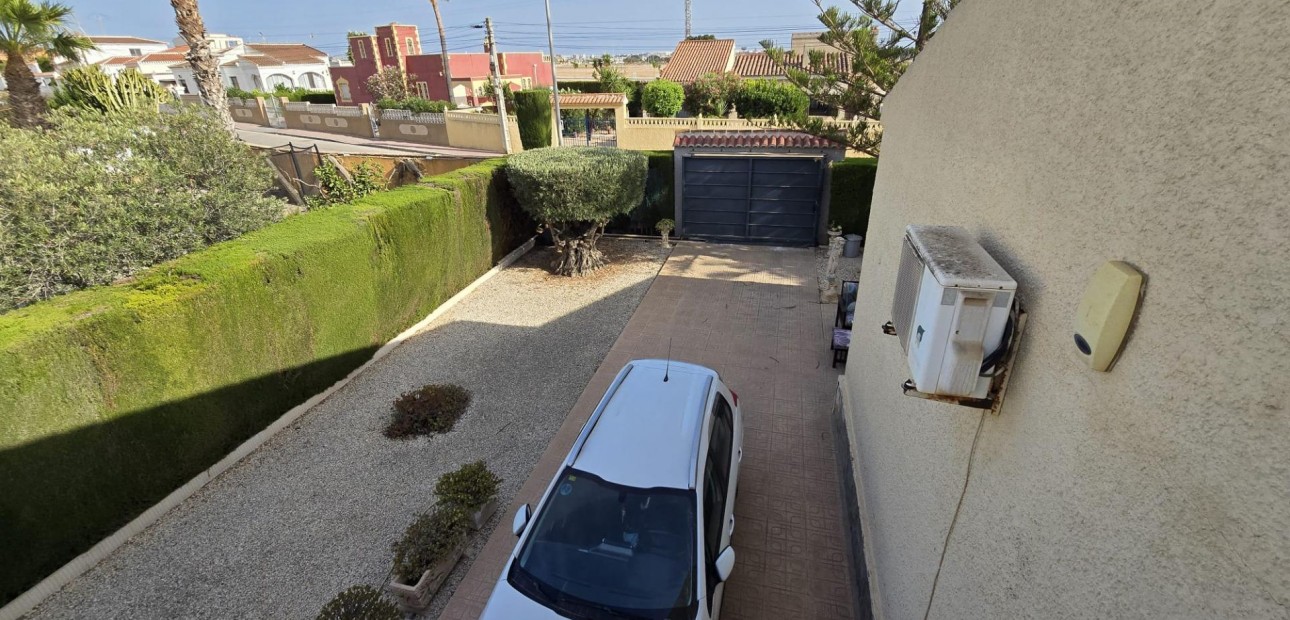 Venta - Villa -
Torrevieja - La Siesta - El Salado - Torreta
