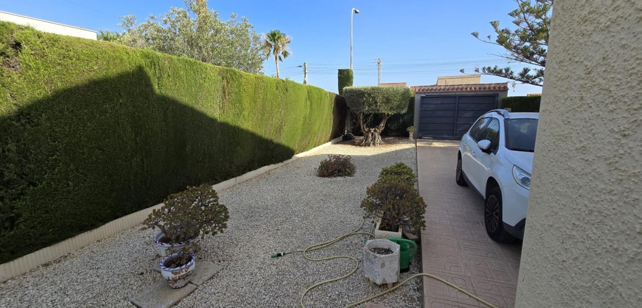 Venta - Villa -
Torrevieja - La Siesta - El Salado - Torreta