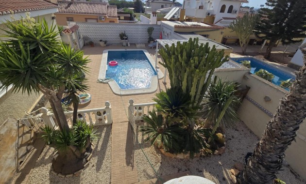Venta - Villa -
Torrevieja - La Siesta - El Salado - Torreta