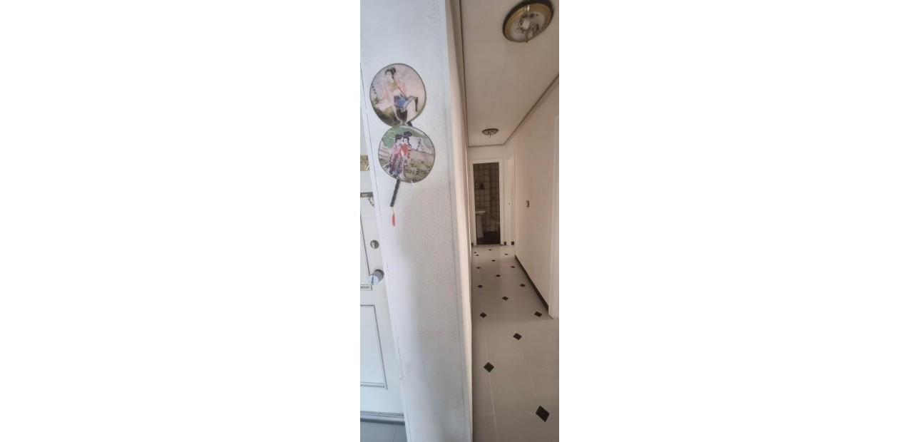 Venta - Apartamento / piso -
Guardamar del Segura - Pueblo