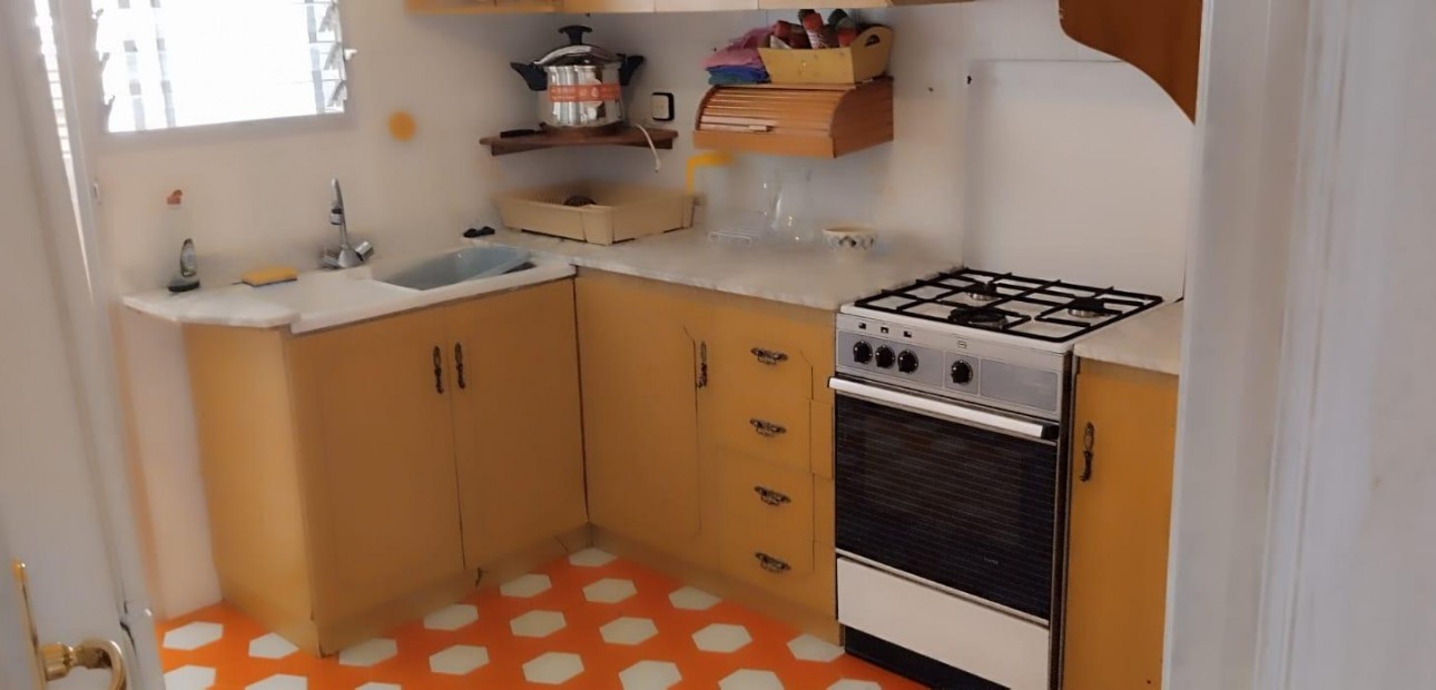 Venta - Apartamento / piso -
Guardamar del Segura - Pueblo