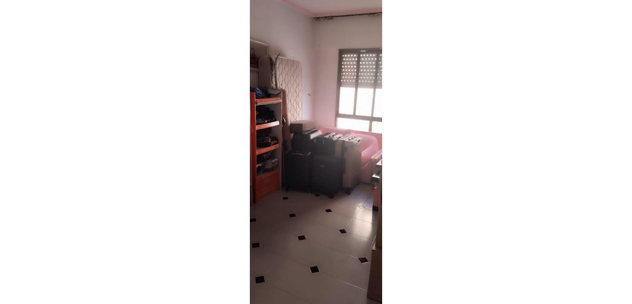 Venta - Apartamento / piso -
Guardamar del Segura - Pueblo