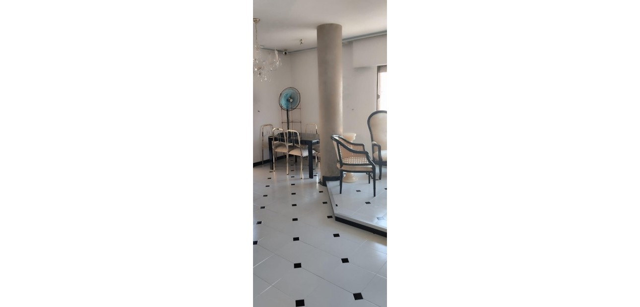 Venta - Apartamento / piso -
Guardamar del Segura - Pueblo