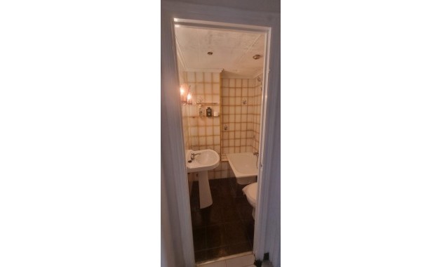 Venta - Apartamento / piso -
Guardamar del Segura - Pueblo