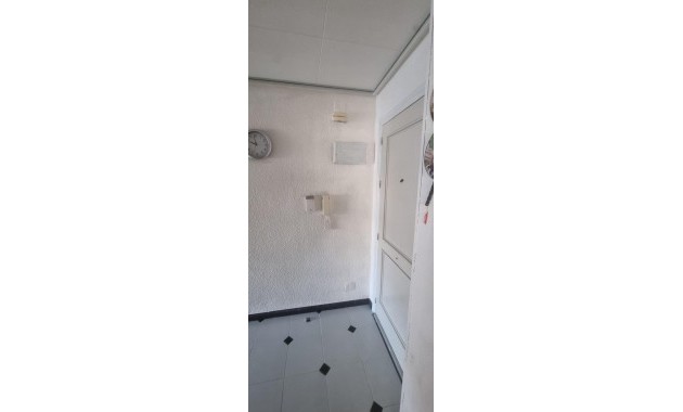 Venta - Apartamento / piso -
Guardamar del Segura - Pueblo