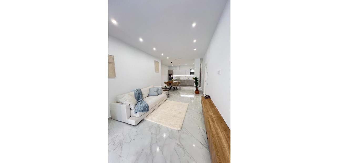 Venta - Apartamento / piso -
Torrevieja - Playa del cura