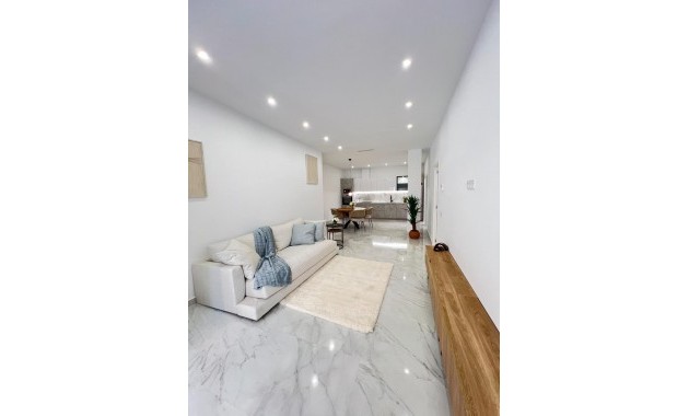Venta - Apartamento / piso -
Torrevieja - Playa del cura