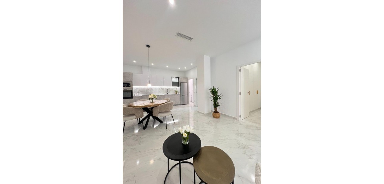 Venta - Apartamento / piso -
Torrevieja - Playa del cura