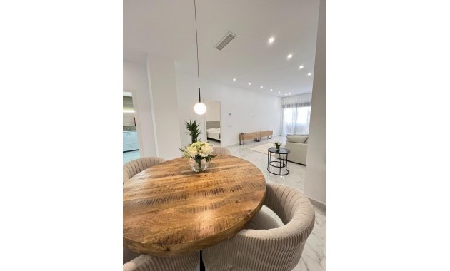 Venta - Apartamento / piso -
Torrevieja - Playa del cura