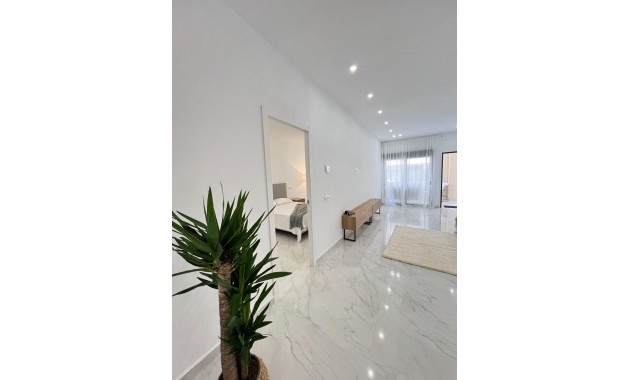Venta - Apartamento / piso -
Torrevieja - Playa del cura