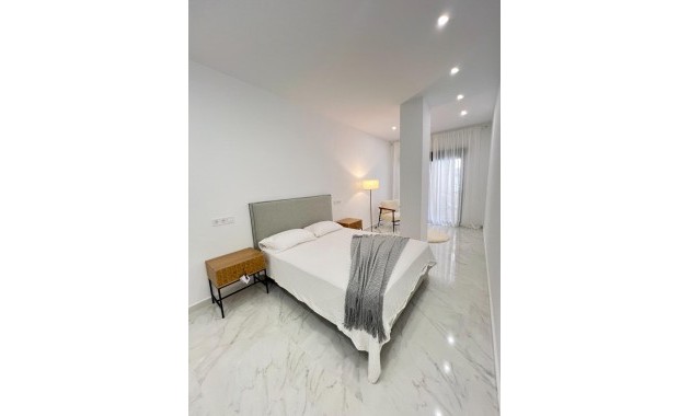 Venta - Apartamento / piso -
Torrevieja - Playa del cura