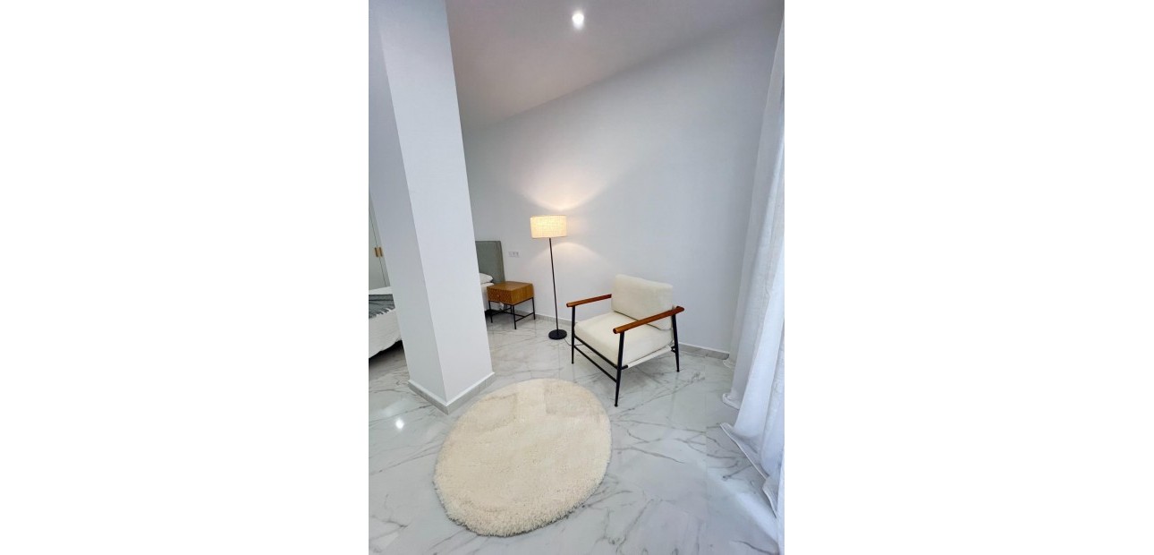 Venta - Apartamento / piso -
Torrevieja - Playa del cura
