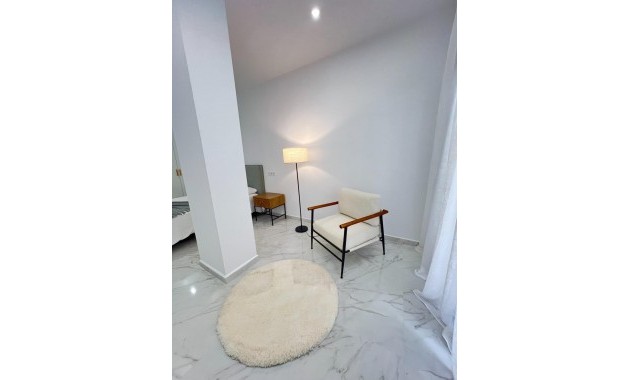 Venta - Apartamento / piso -
Torrevieja - Playa del cura