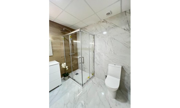 Venta - Apartamento / piso -
Torrevieja - Playa del cura
