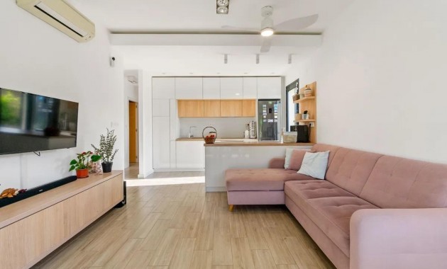 Herverkoop - Villa -
Orihuela Costa - La Zenia
