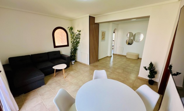Herverkoop - Penthouse -
Torrevieja - Playa del cura