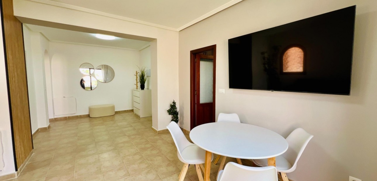 Herverkoop - Penthouse -
Torrevieja - Playa del cura