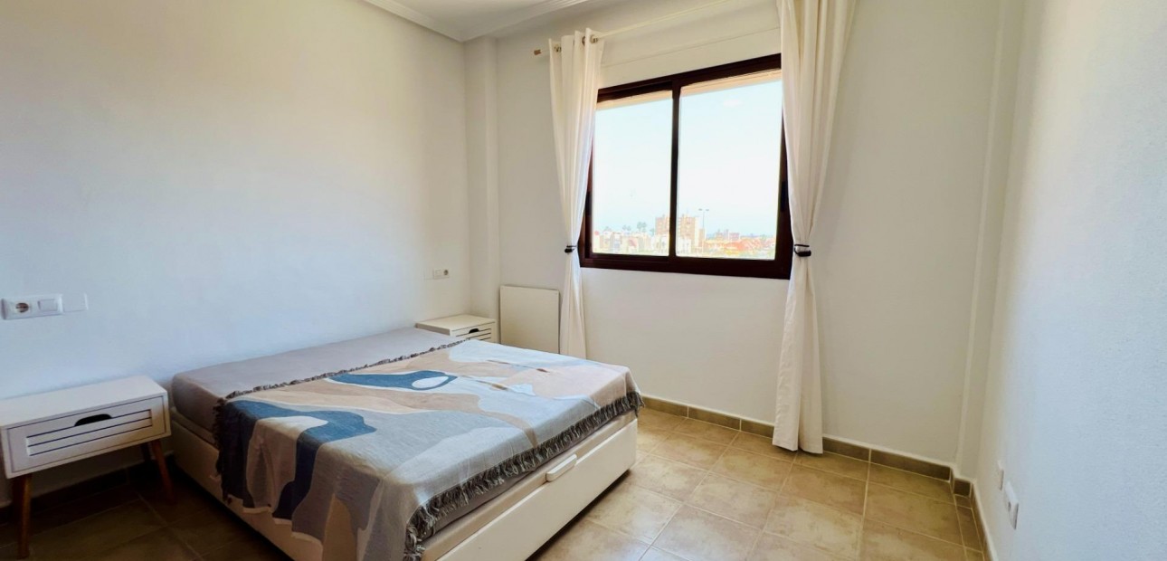 Herverkoop - Penthouse -
Torrevieja - Playa del cura