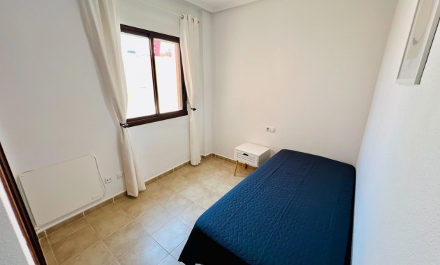 Herverkoop - Penthouse -
Torrevieja - Playa del cura