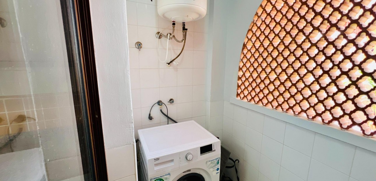 Herverkoop - Penthouse -
Torrevieja - Playa del cura