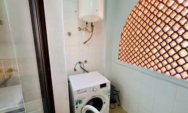 Herverkoop - Penthouse -
Torrevieja - Playa del cura