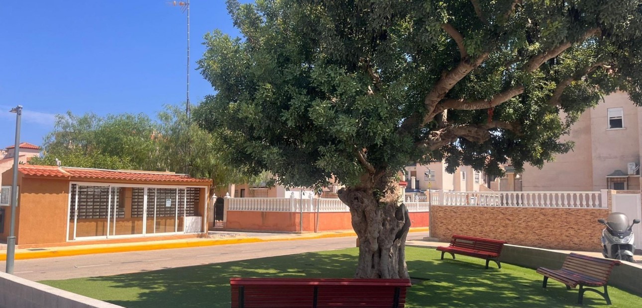 Venta - Bungalow -
Orihuela Costa - Playa Flamenca Norte