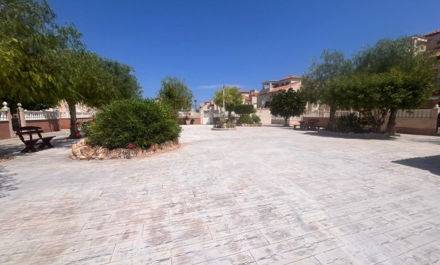 Venta - Bungalow -
Orihuela Costa - Playa Flamenca Norte