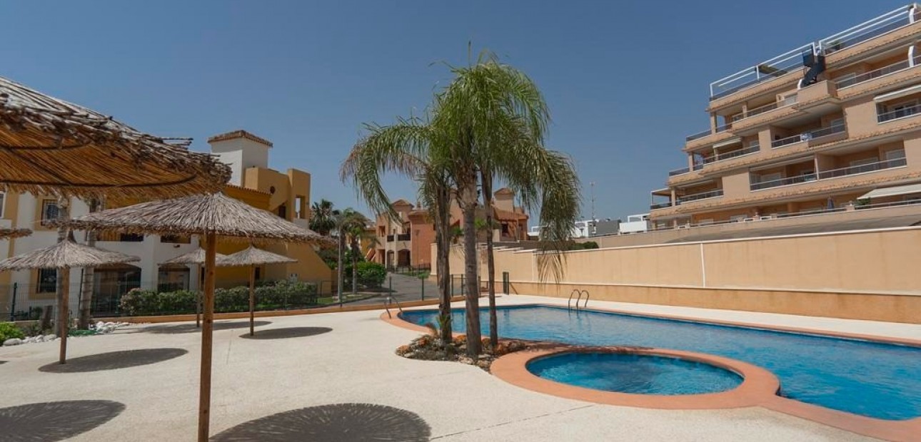 Venta - 1. Apartment / flat -
Torrevieja - Punta prima