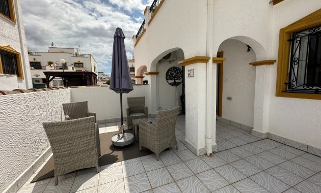 Sale - Townhouse -
Orihuela - Entre Naranjos Vistabella