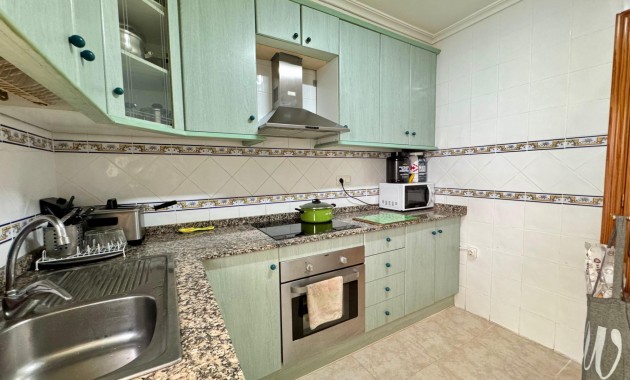 Sale - Terraced house -
Torrevieja - La Siesta - El Salado - Torreta
