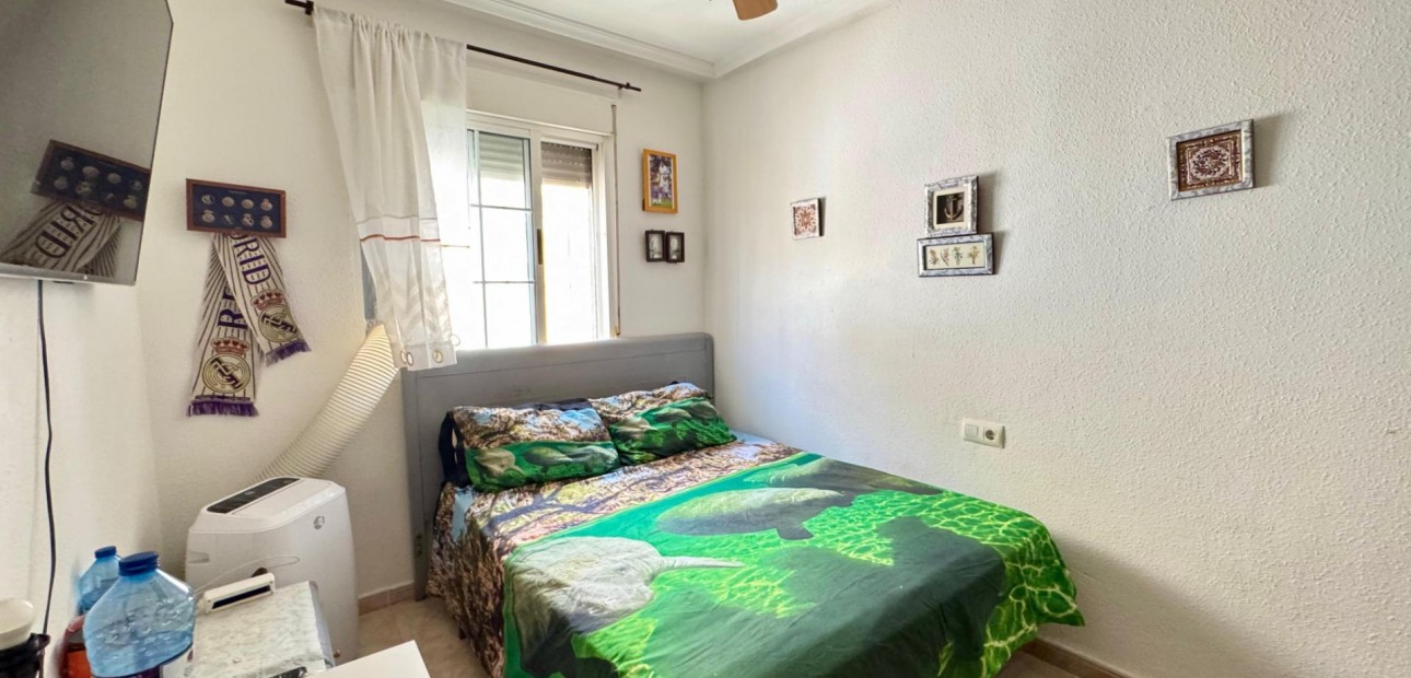 Sale - Terraced house -
Torrevieja - La Siesta - El Salado - Torreta