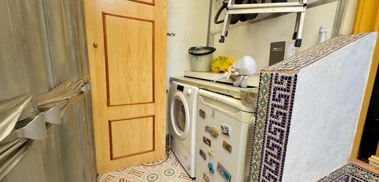 Sale - Terraced house -
Torrevieja - La Siesta - El Salado - Torreta