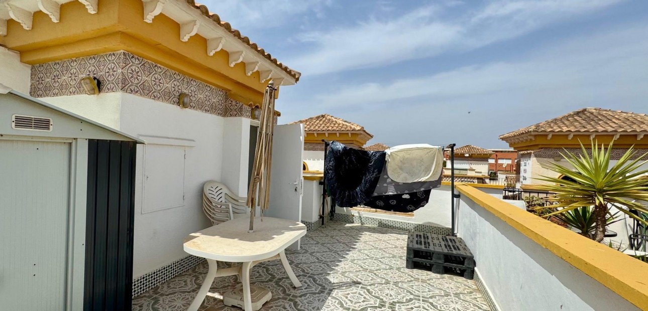 Sale - Terraced house -
Torrevieja - La Siesta - El Salado - Torreta