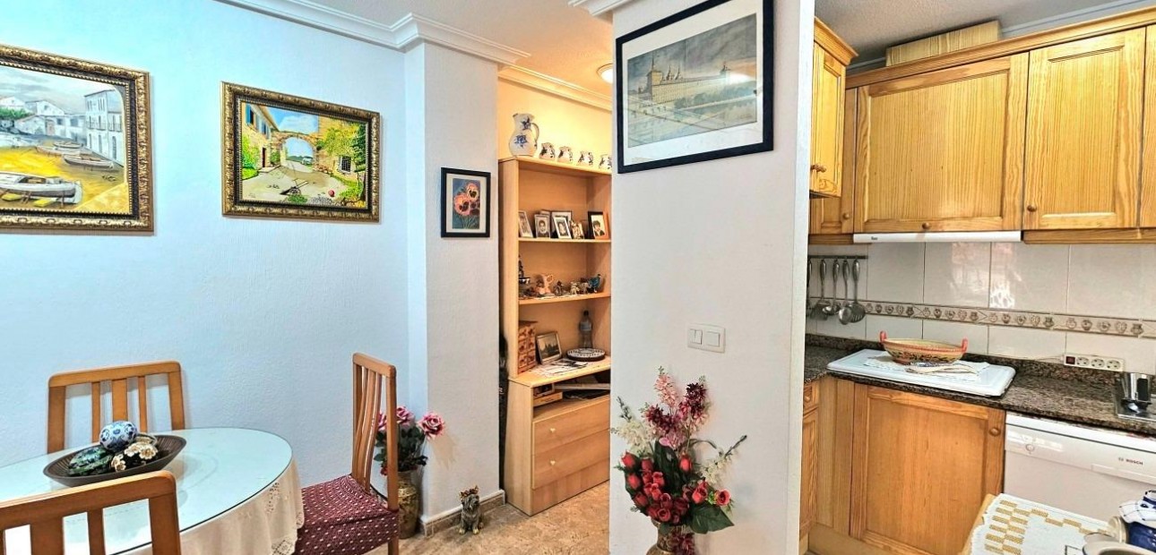 Herverkoop - Appartement / flat -
Torrevieja - torrevieja