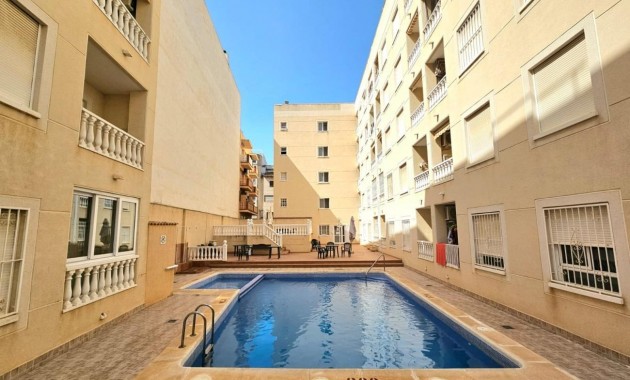 Herverkoop - Appartement / flat -
Torrevieja - torrevieja
