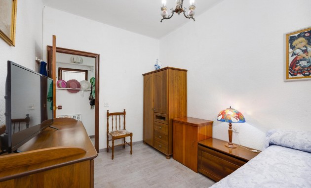 Venta - Apartamento / piso -
Torrevieja - Estacion de autobuses