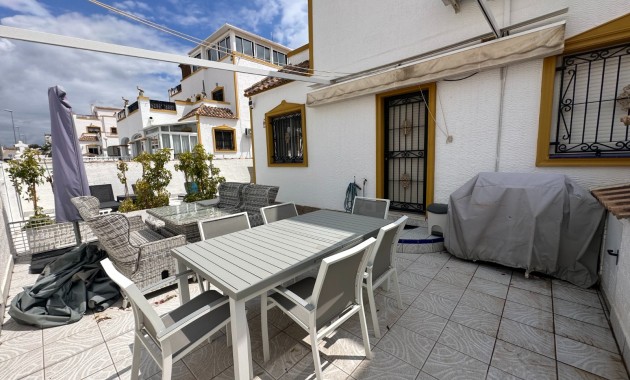 Sale - Townhouse -
Orihuela - Entre Naranjos Vistabella