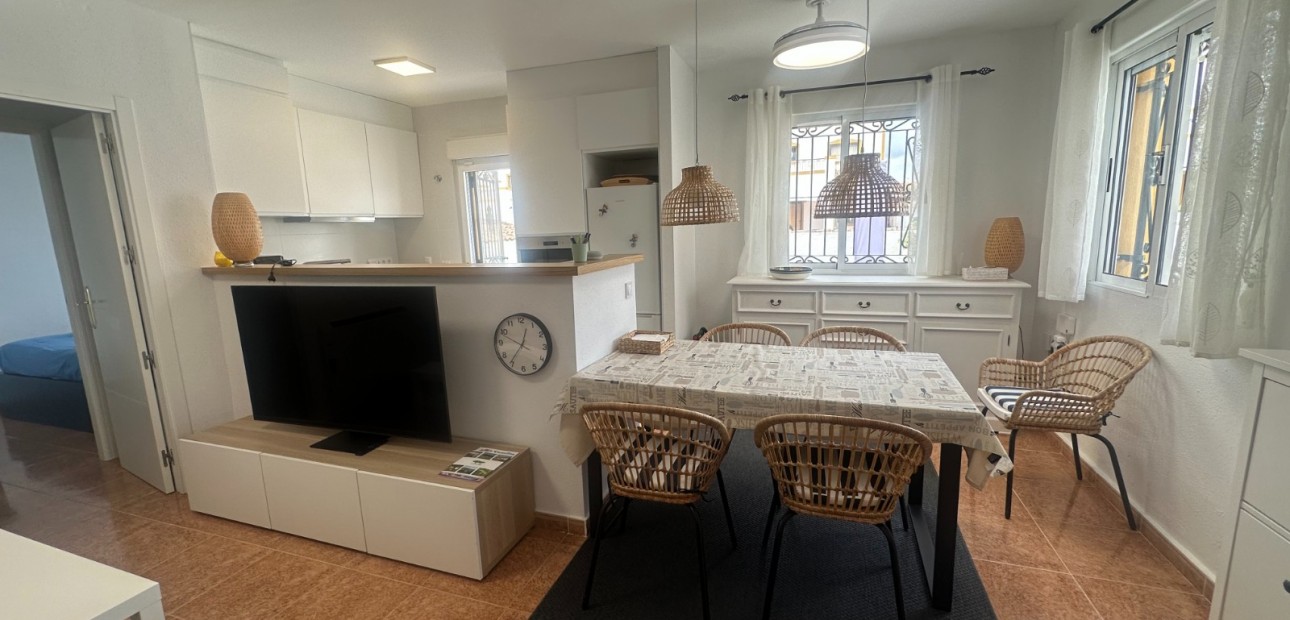 Sale - Townhouse -
Orihuela - Entre Naranjos Vistabella