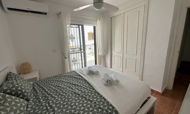 Sale - Townhouse -
Orihuela - Entre Naranjos Vistabella