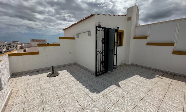 Sale - Townhouse -
Orihuela - Entre Naranjos Vistabella