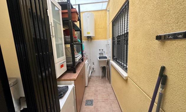 Venta - Apartamento / piso -
Jacarilla