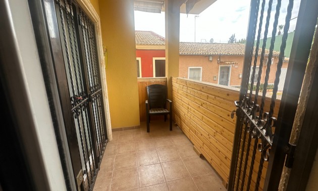 Venta - Apartamento / piso -
Jacarilla