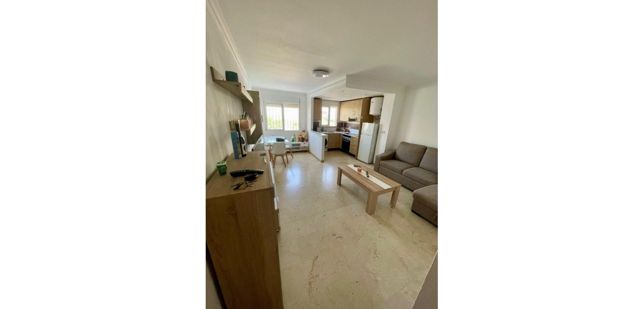 Sale - Apartment / flat -
Benijofar - Pueblo 4